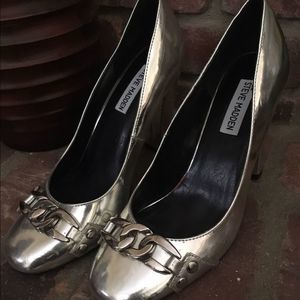 Silver Steve Madden Pumps